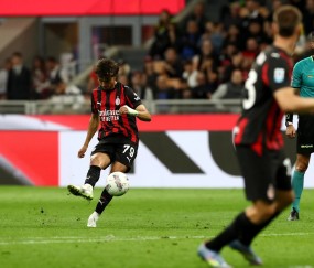 包含国际比赛日勒沃库森备战意大利杯瓦伦西亚集结日复出首秀，詹姆斯在切尔西比赛中惊险取胜都惊呆了的词条-雷火娱乐官网