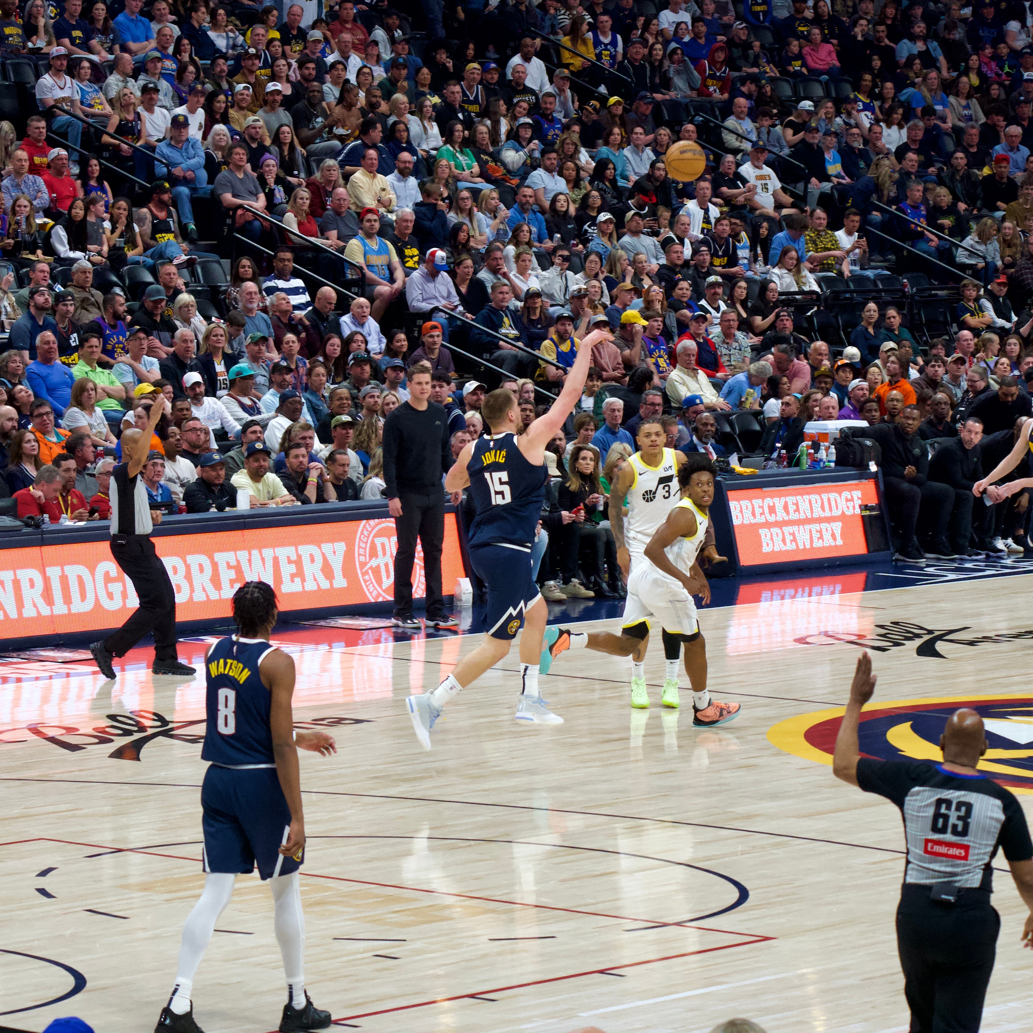 这也行？阿森纳围绕NBA季后赛豪取连胜库里关键节点惊险取胜，里程碑夜洛杉矶快船豪取连胜的简单介绍